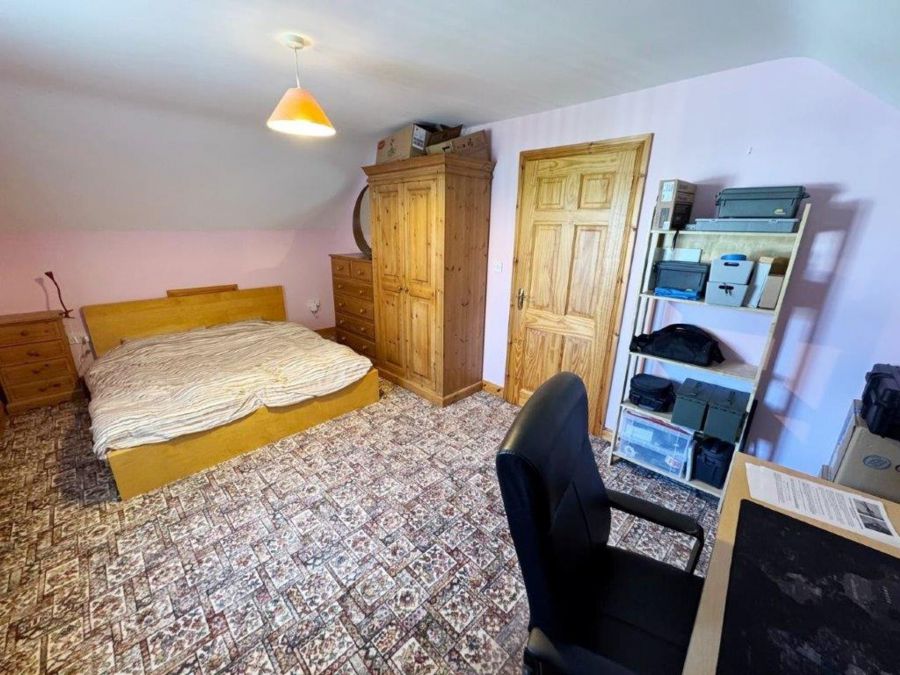 23 Rosebrook