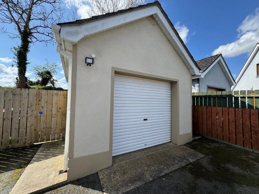 23 Rosebrook