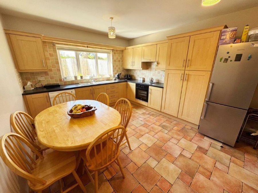 23 Rosebrook