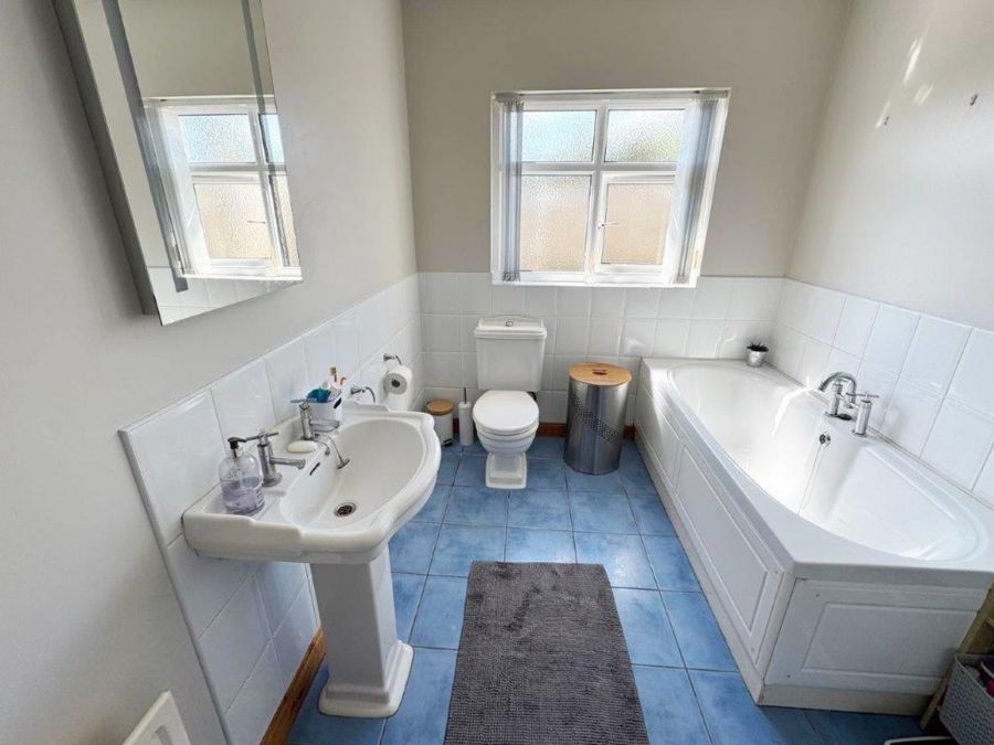 23 Rosebrook