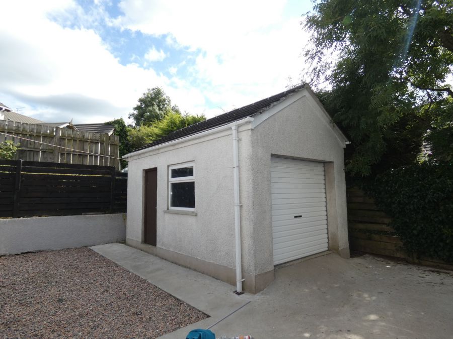 37 Knockbrcken Court
