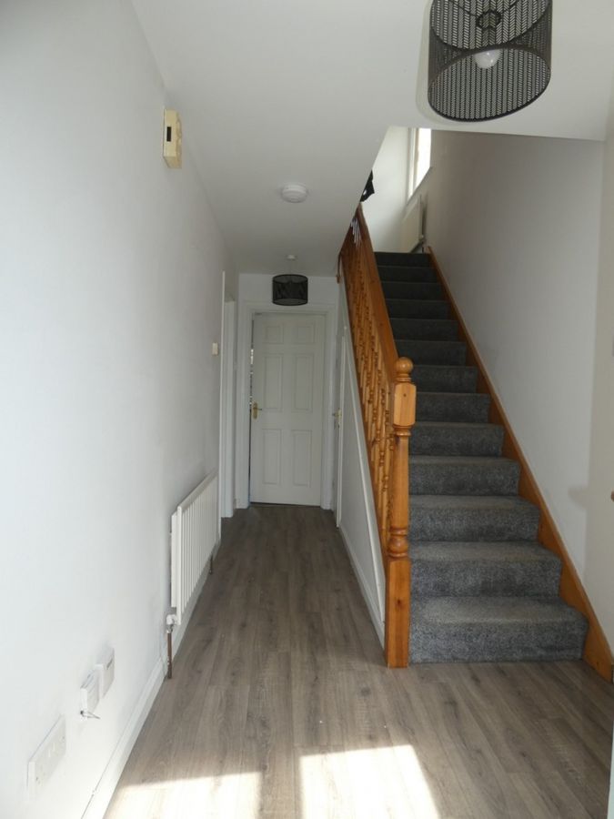 37 Knockbrcken Court