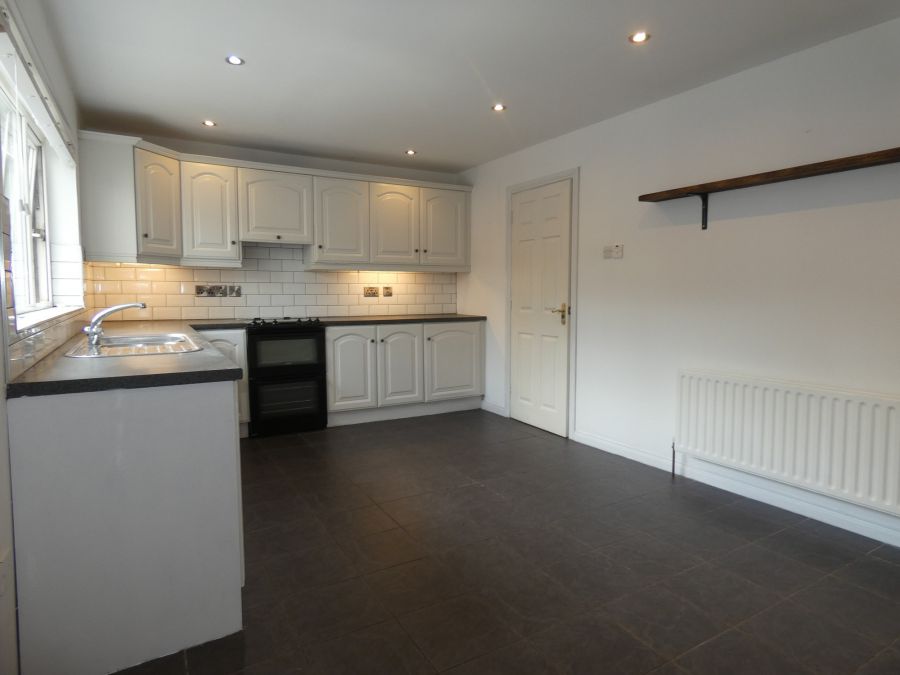 37 Knockbrcken Court