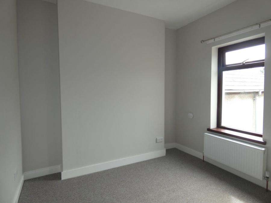 32 Upper Captain Street