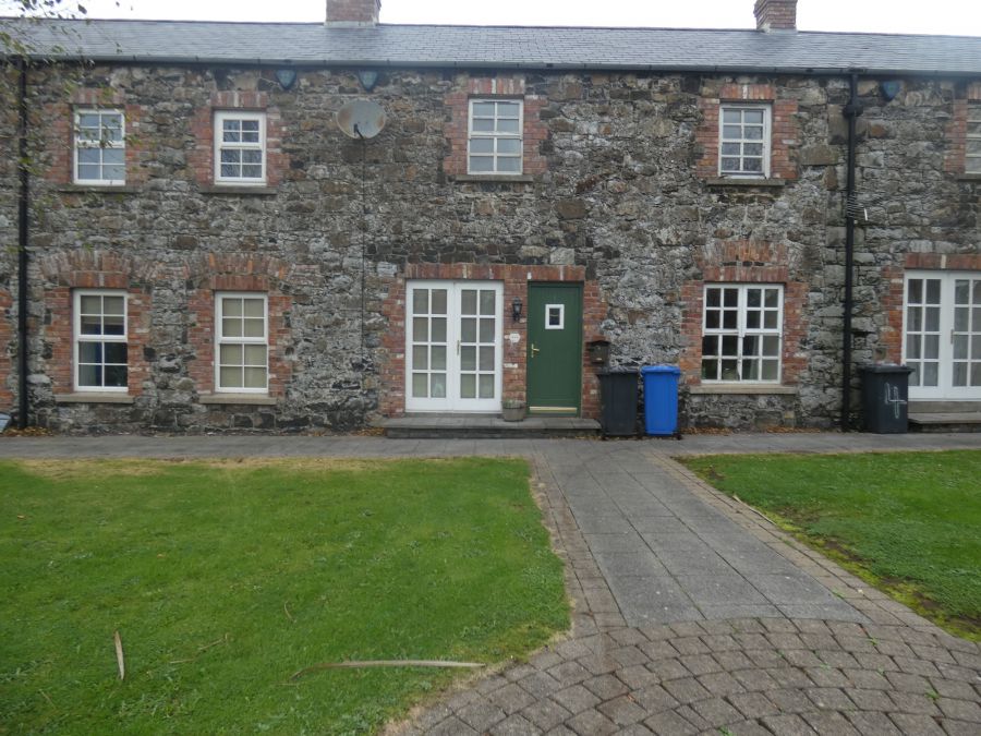 5 Cromore Village