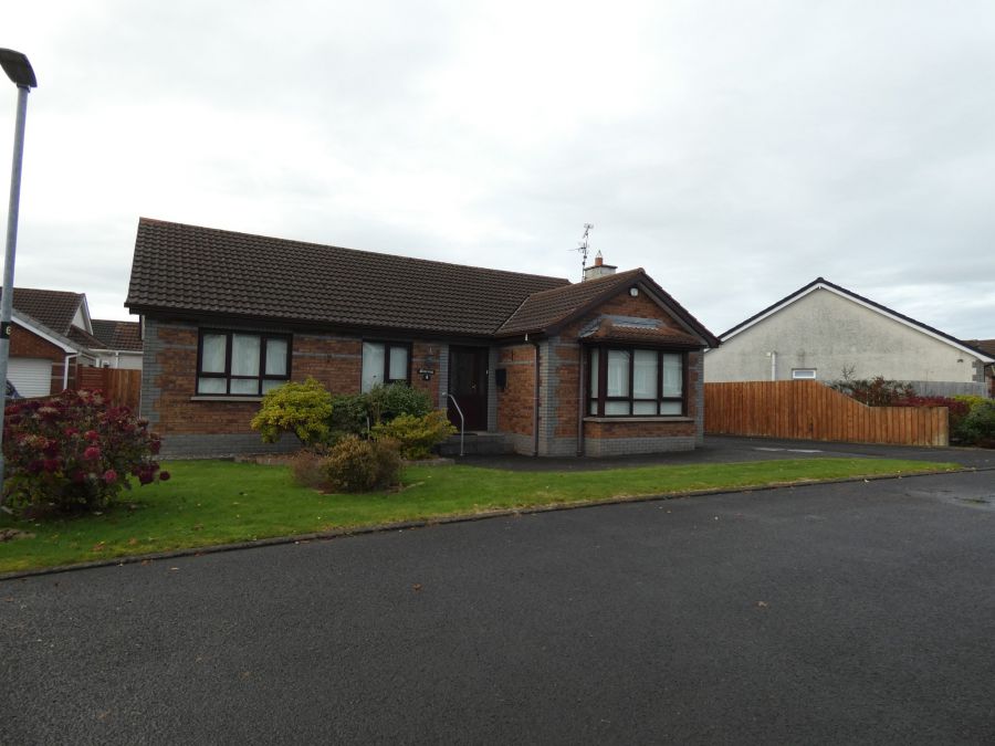 5 Castlehill Close