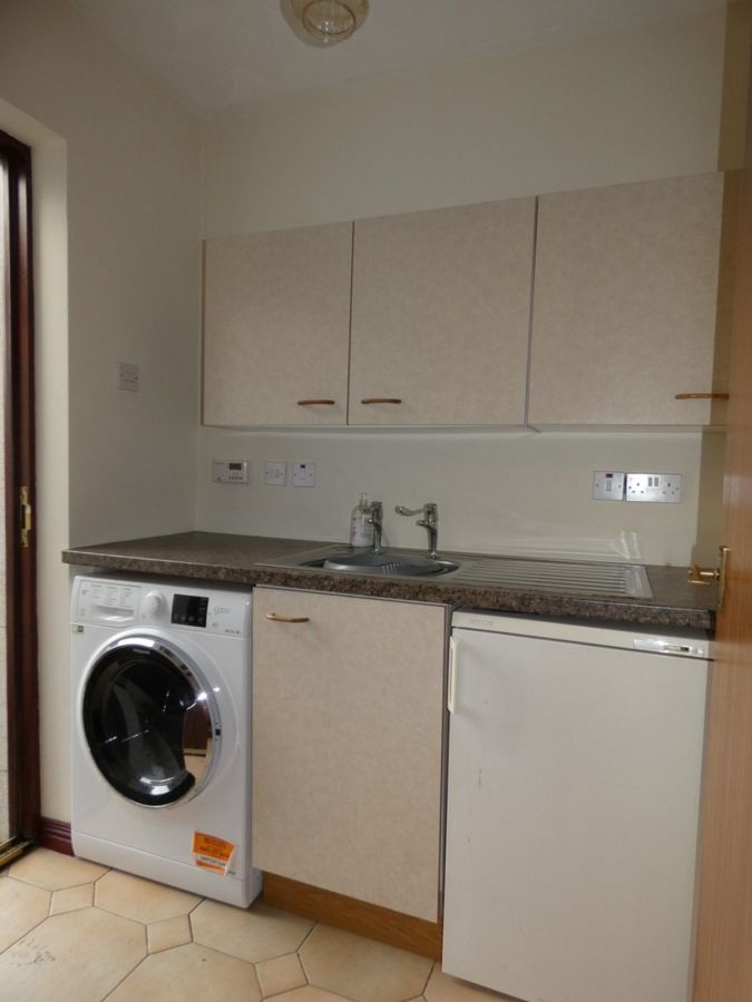 5 Castlehill Close