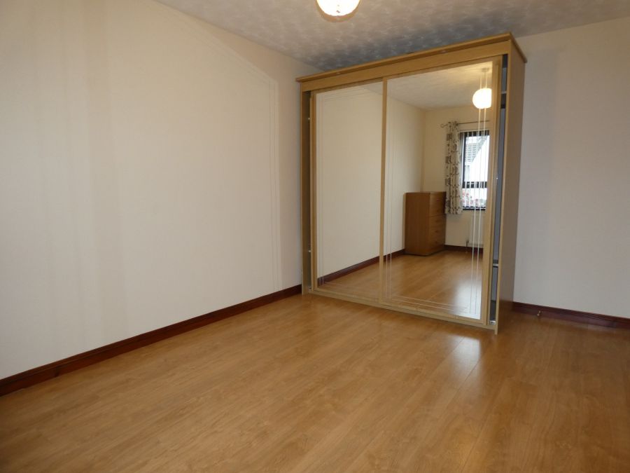 5 Castlehill Close