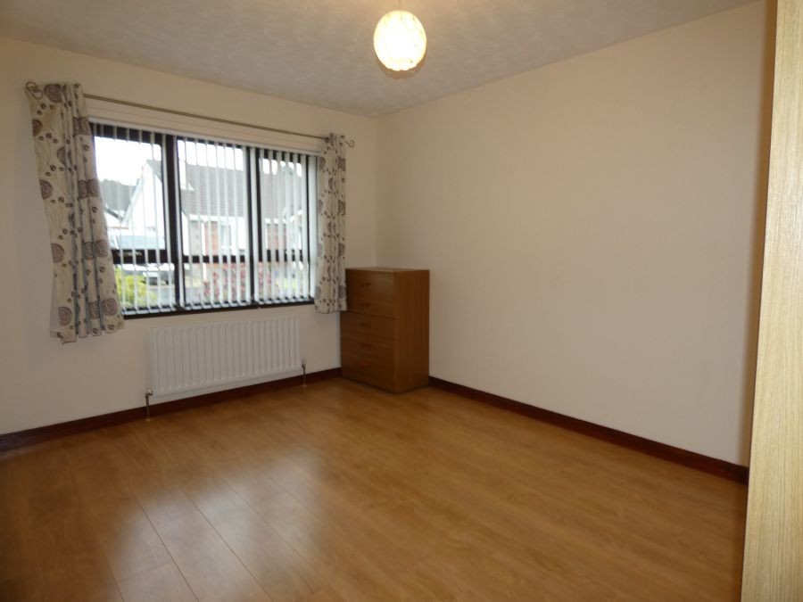 5 Castlehill Close