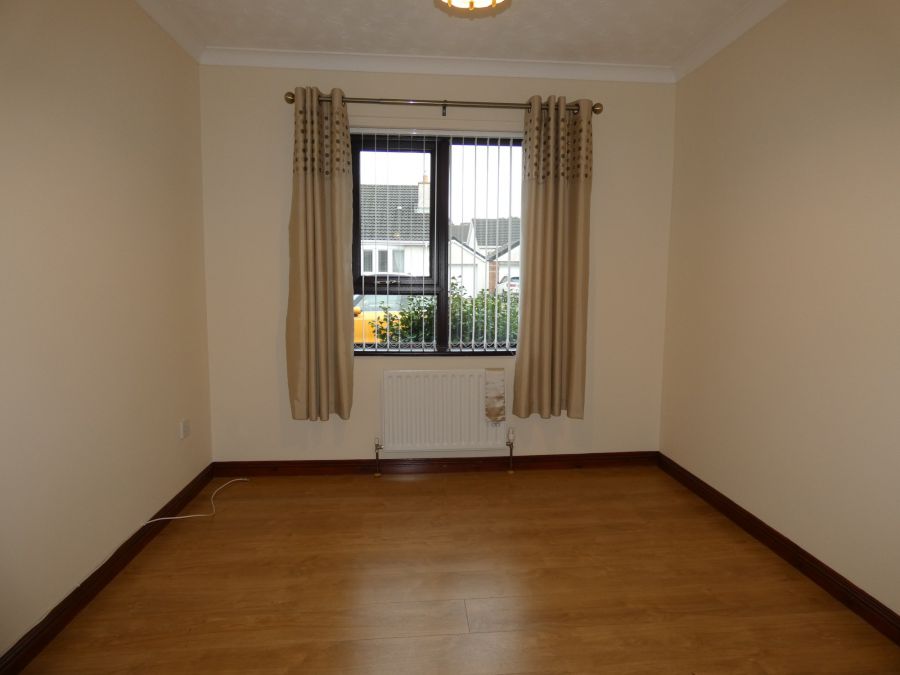 5 Castlehill Close