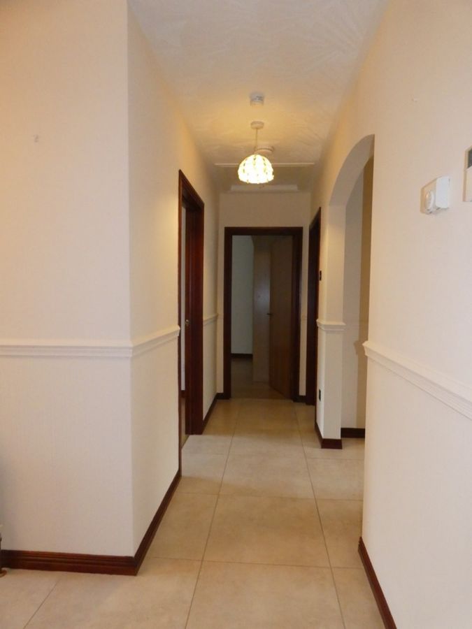 5 Castlehill Close