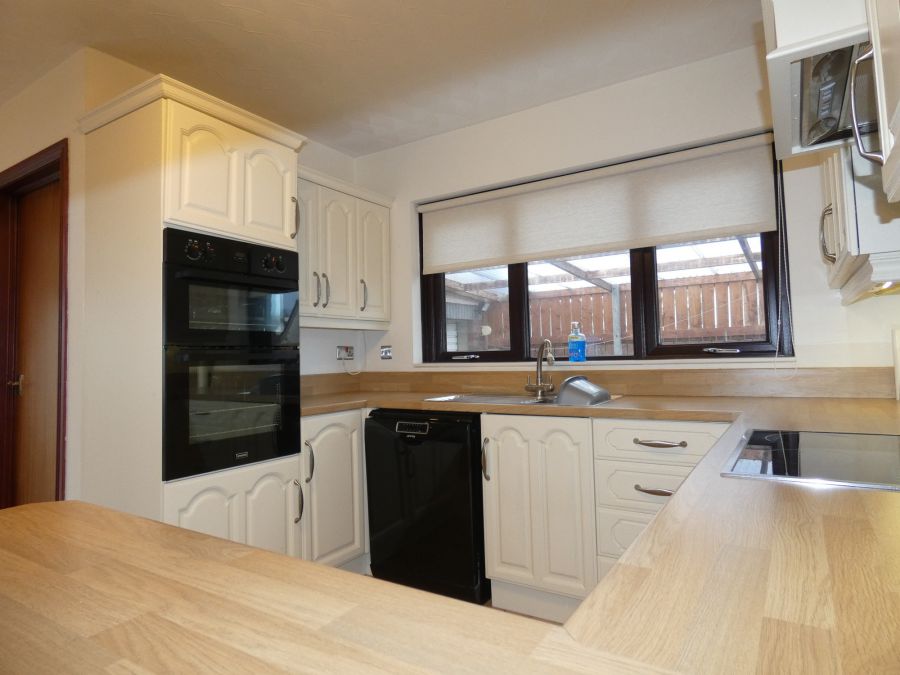 5 Castlehill Close