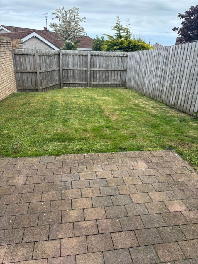10 Paddock Lane