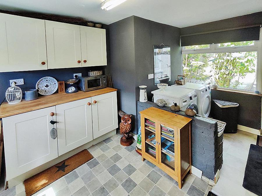 199 Seacon Road
