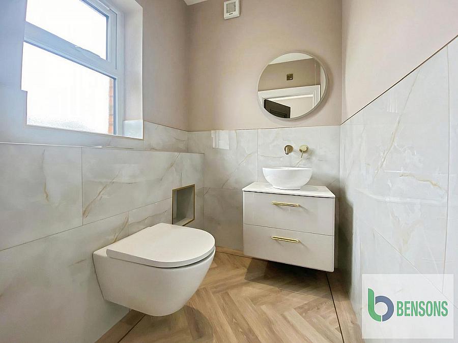16 Portrush Road