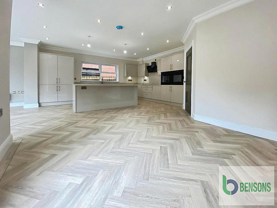 16 Portrush Road