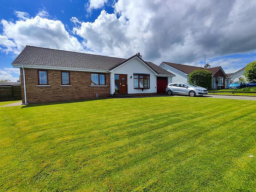 42 Broomhill Park