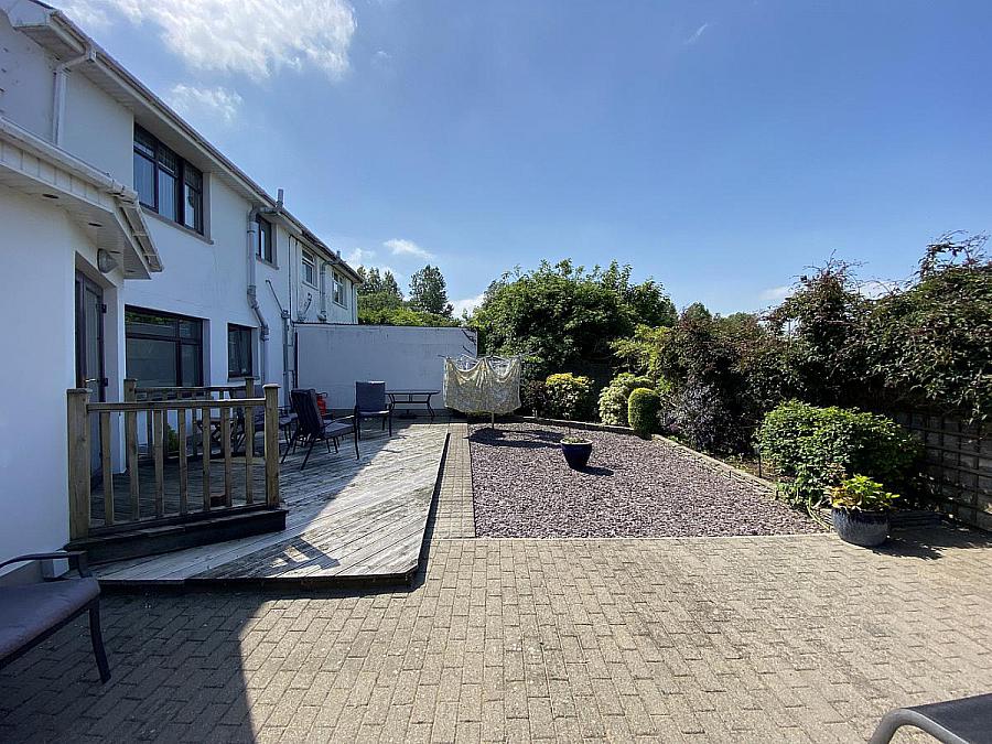 5 Riversdale Crescent