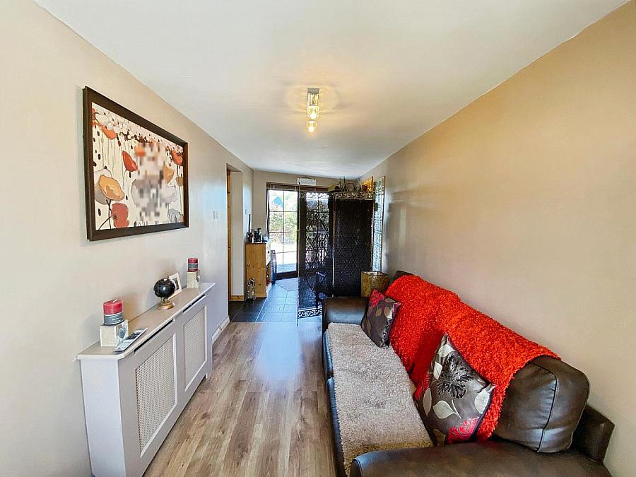 5 Riversdale Crescent