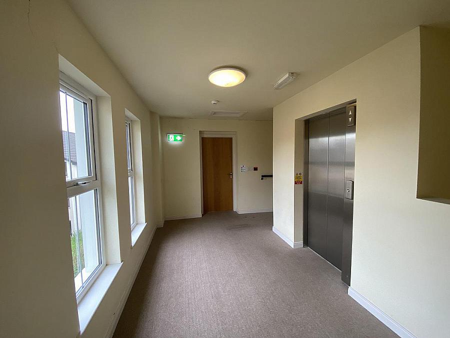 6 Lodge Mews, Lodge Road