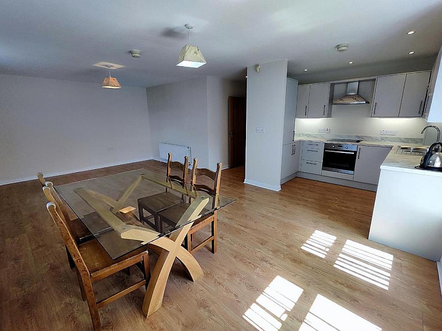 6 Lodge Mews, Lodge Road