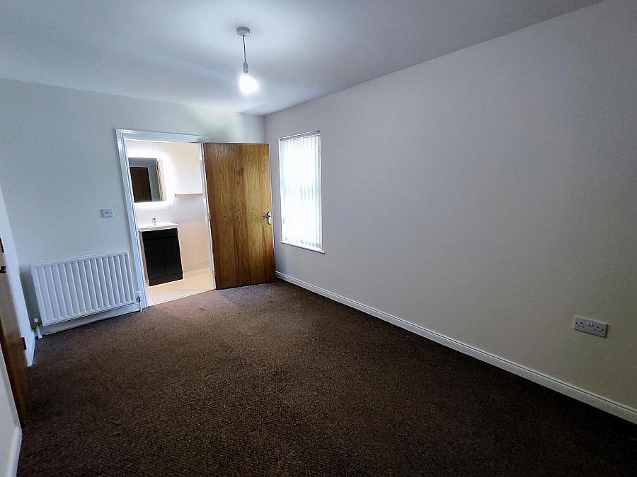 6 Lodge Mews, Lodge Road