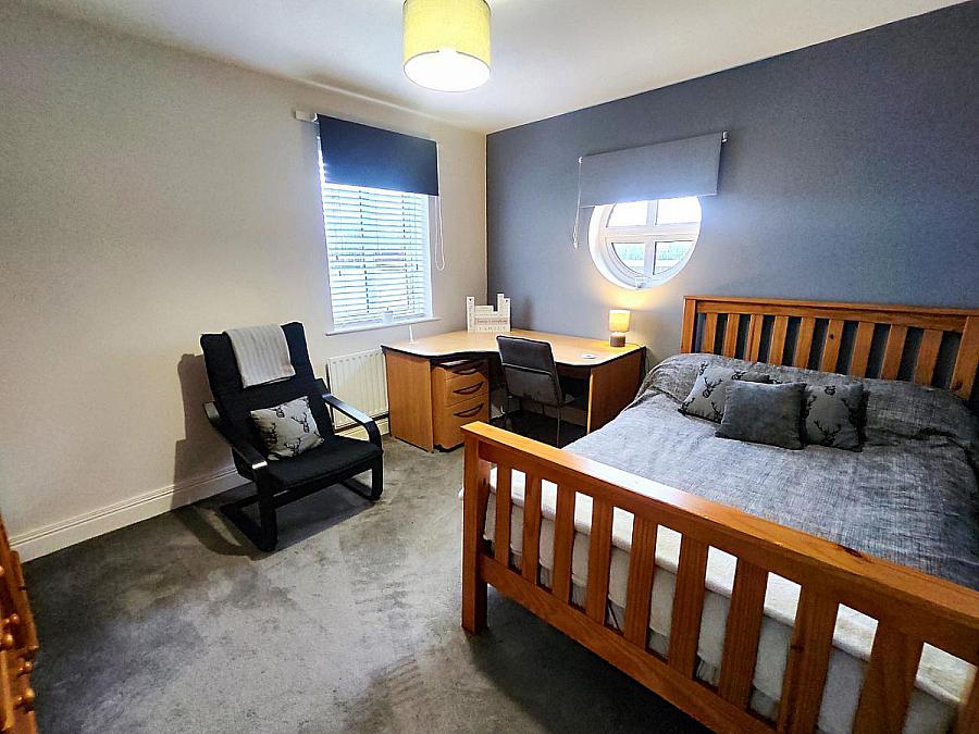 1 Shell Hill Crescent