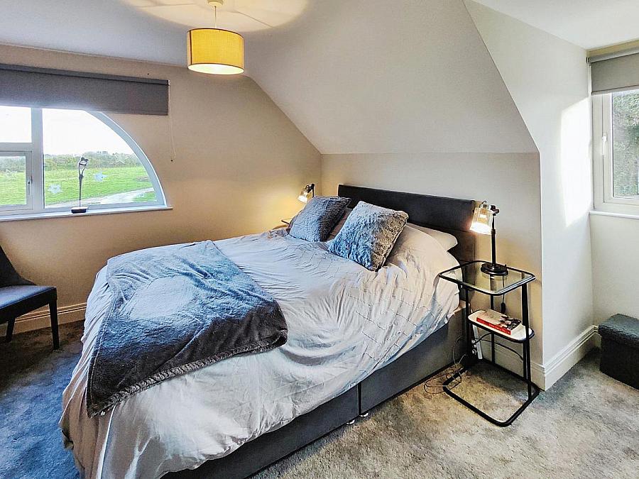 1 Shell Hill Crescent