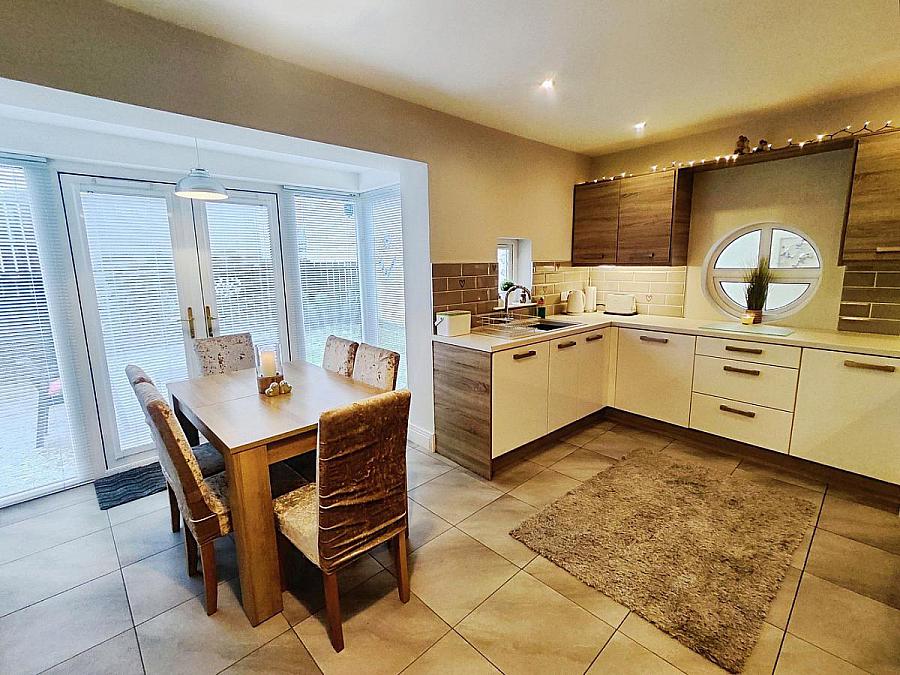 1 Shell Hill Crescent