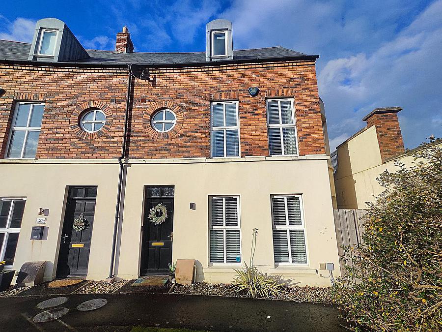 1 Shell Hill Crescent