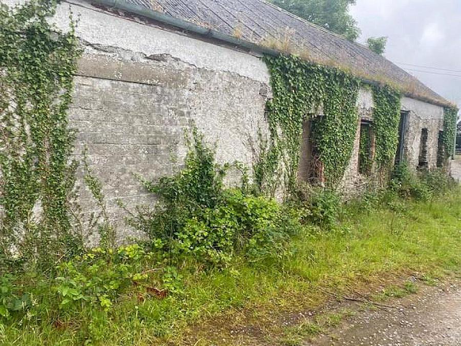 Yard At Oughtagh Road, Killaloo
