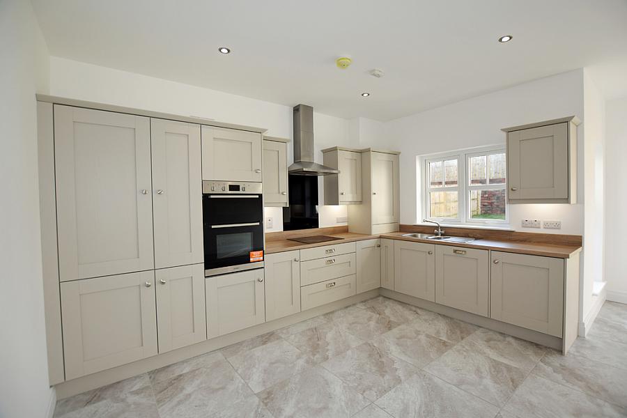 10 Blackthorn Drive 10 Blackthorn Drive