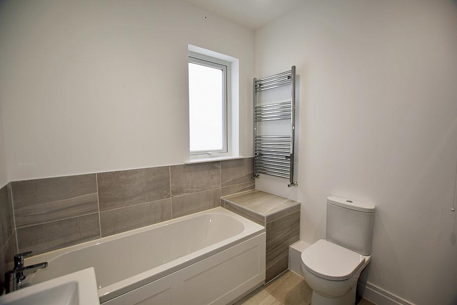 10 Blackthorn Drive 10 Blackthorn Drive