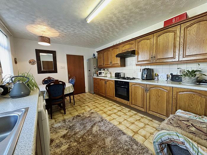 86 Carthall Road
