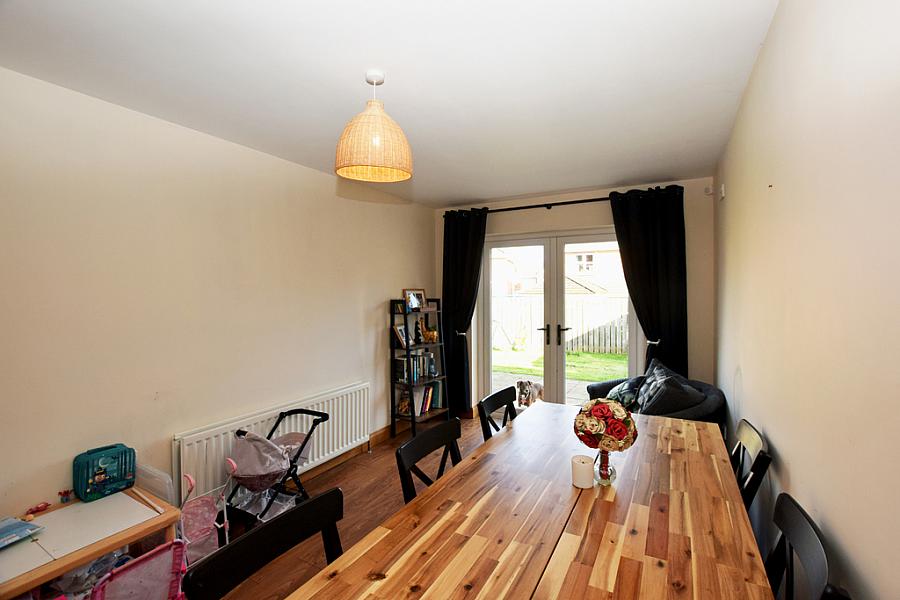 7 Knockbracken Walk
