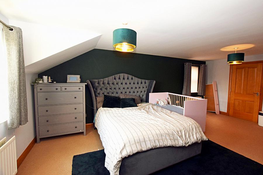 7 Knockbracken Walk