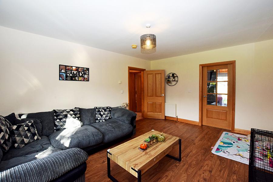 7 Knockbracken Walk
