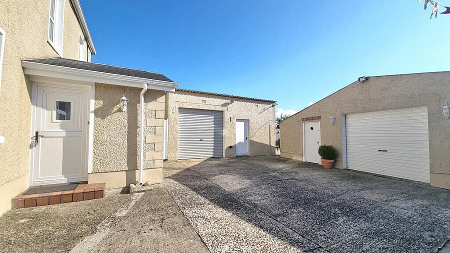 77 Lisboy Road 77 Lisboy Road