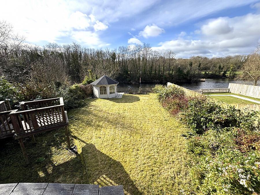 21c Loughan Road