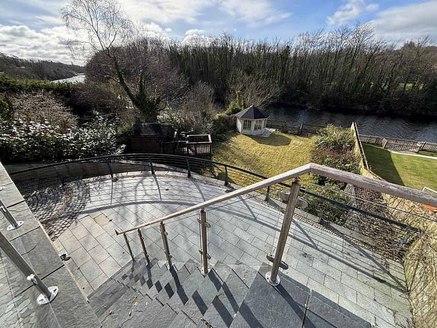21c Loughan Road