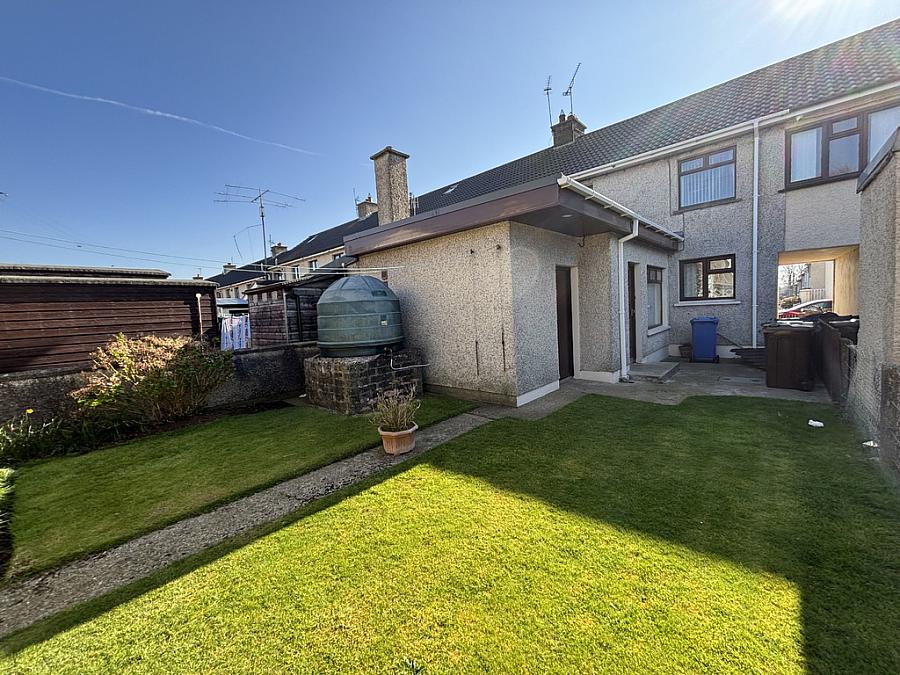 766 Farranseer Park