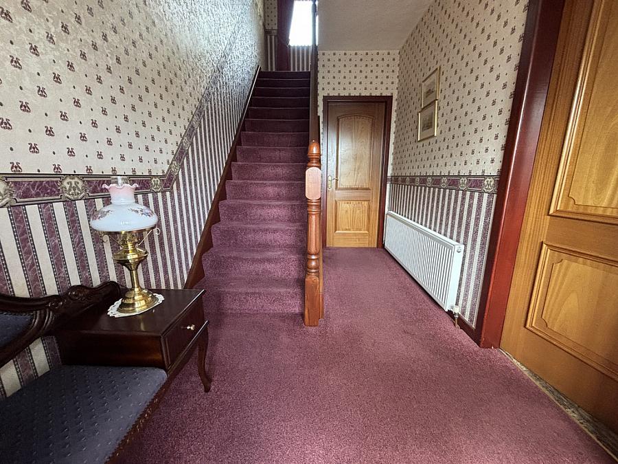 766 Farranseer Park