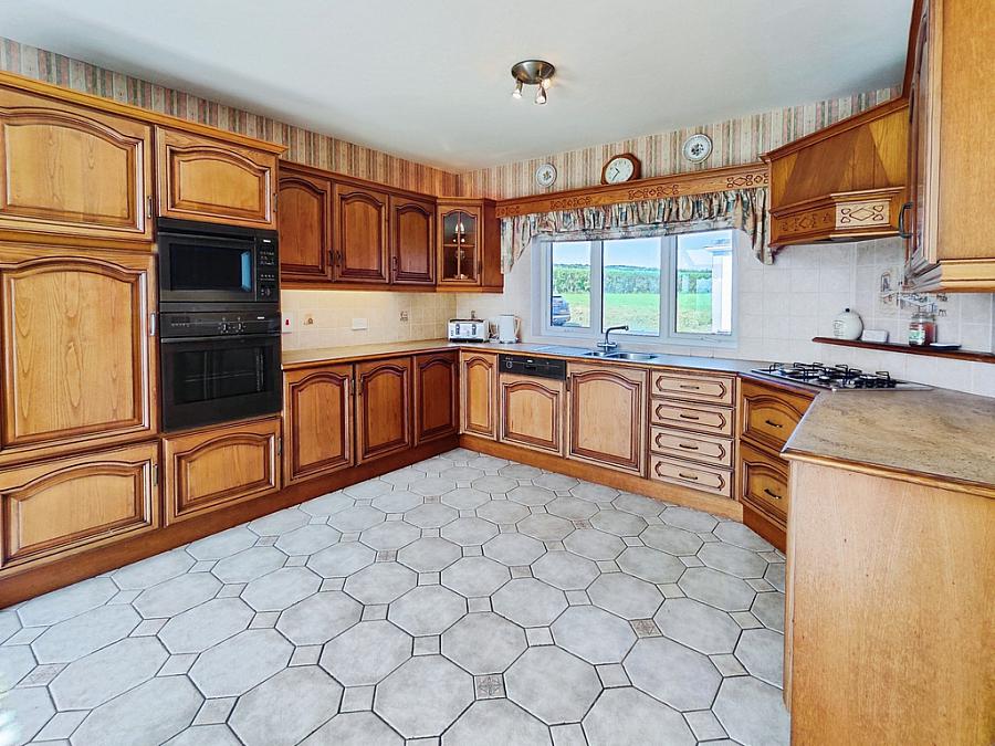 50 Dunluce Road