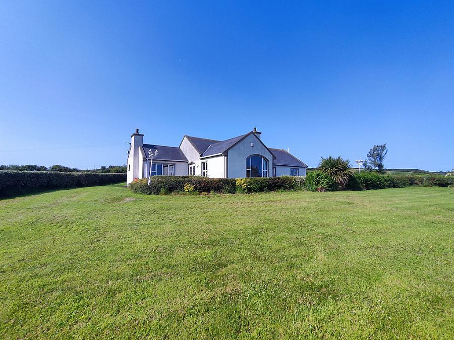 50 Dunluce Road