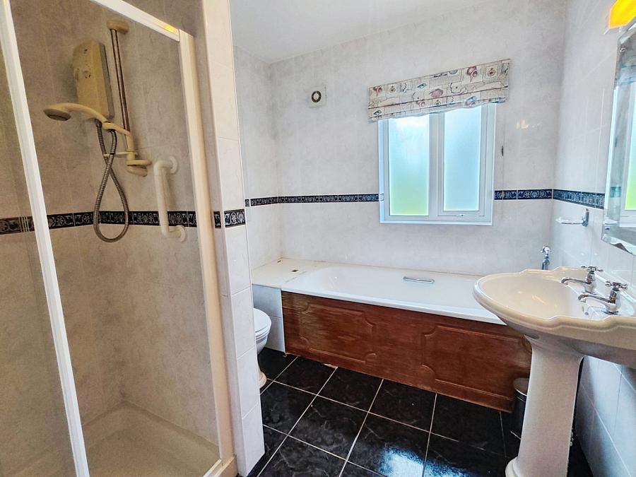 50 Dunluce Road 50 Dunluce Road