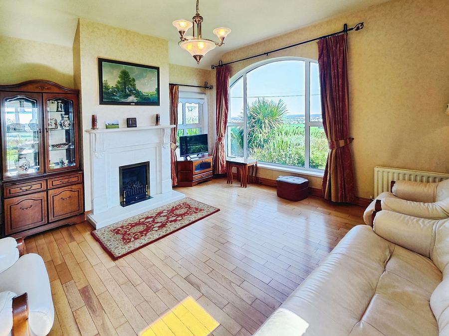 50 Dunluce Road