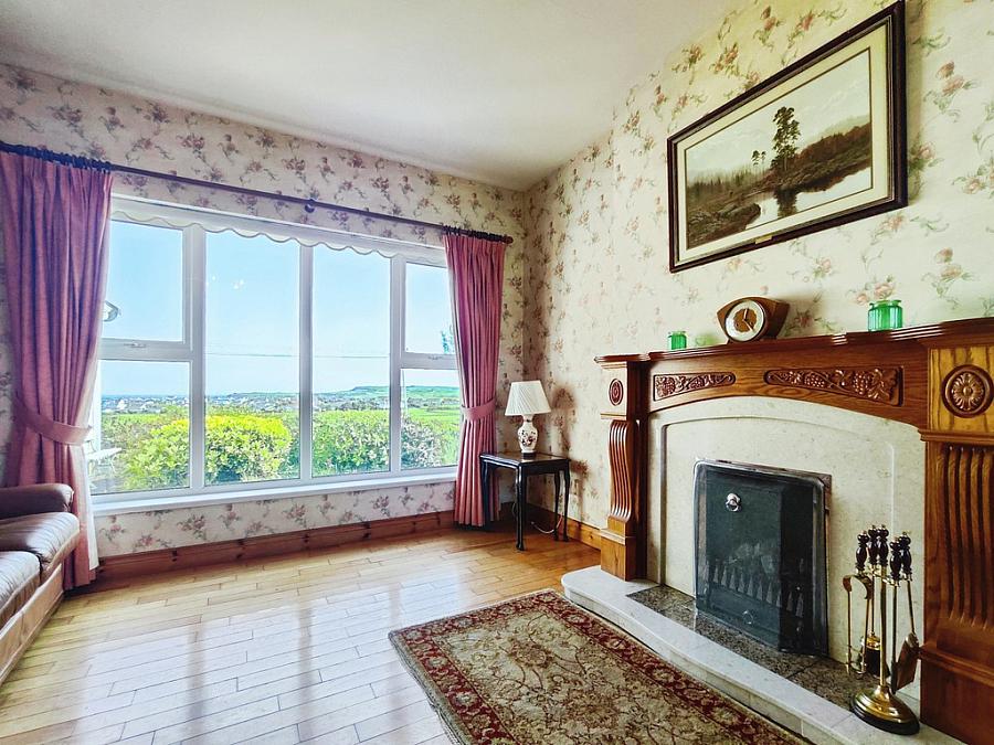 50 Dunluce Road