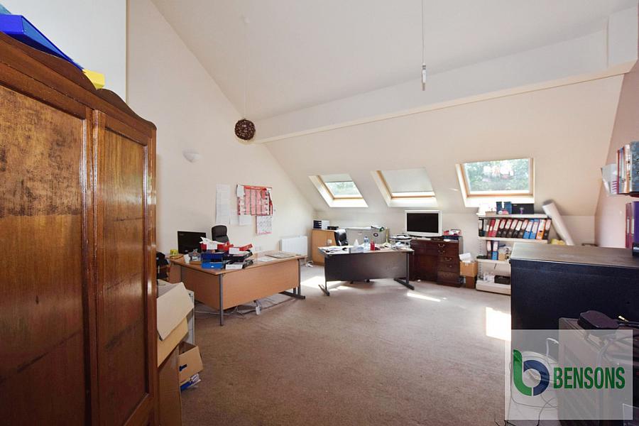 15a Isle Road