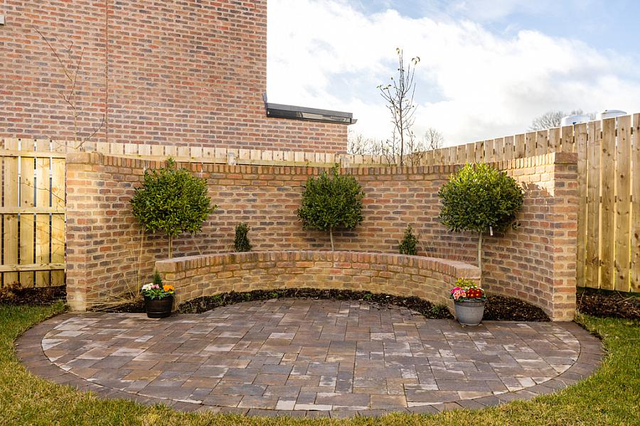 2 Blackthorn Drive 2 Blackthorn Drive