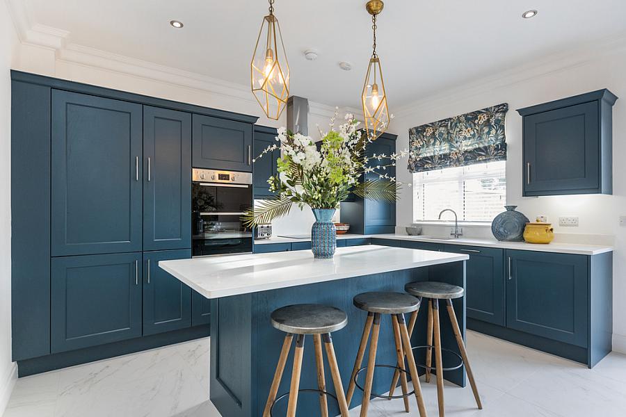2 Blackthorn Drive